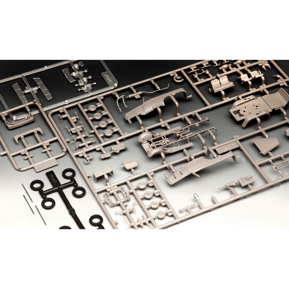 revell-german-staff-car-g4-172-7