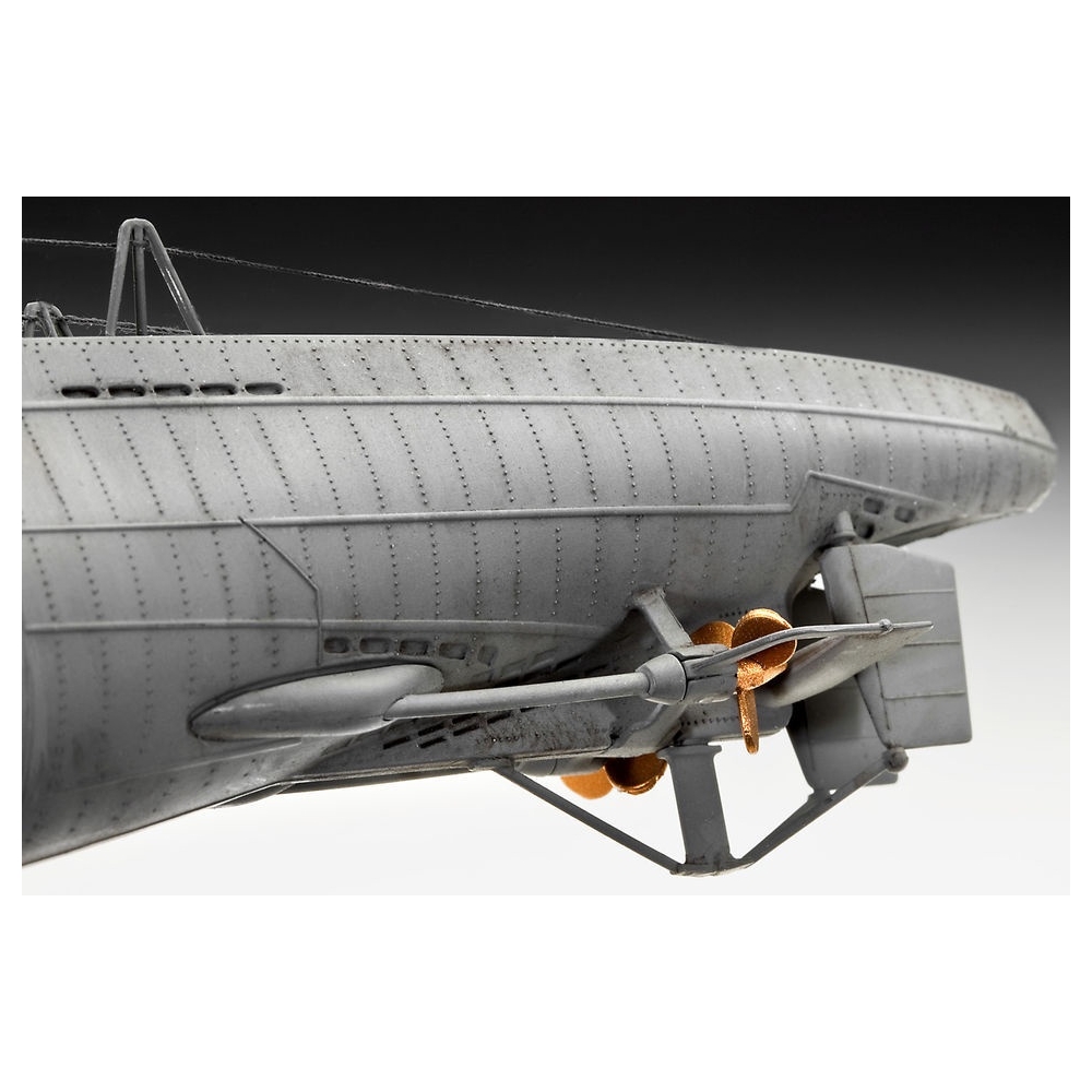 revell-german-submarine-type-vii-41-1-4