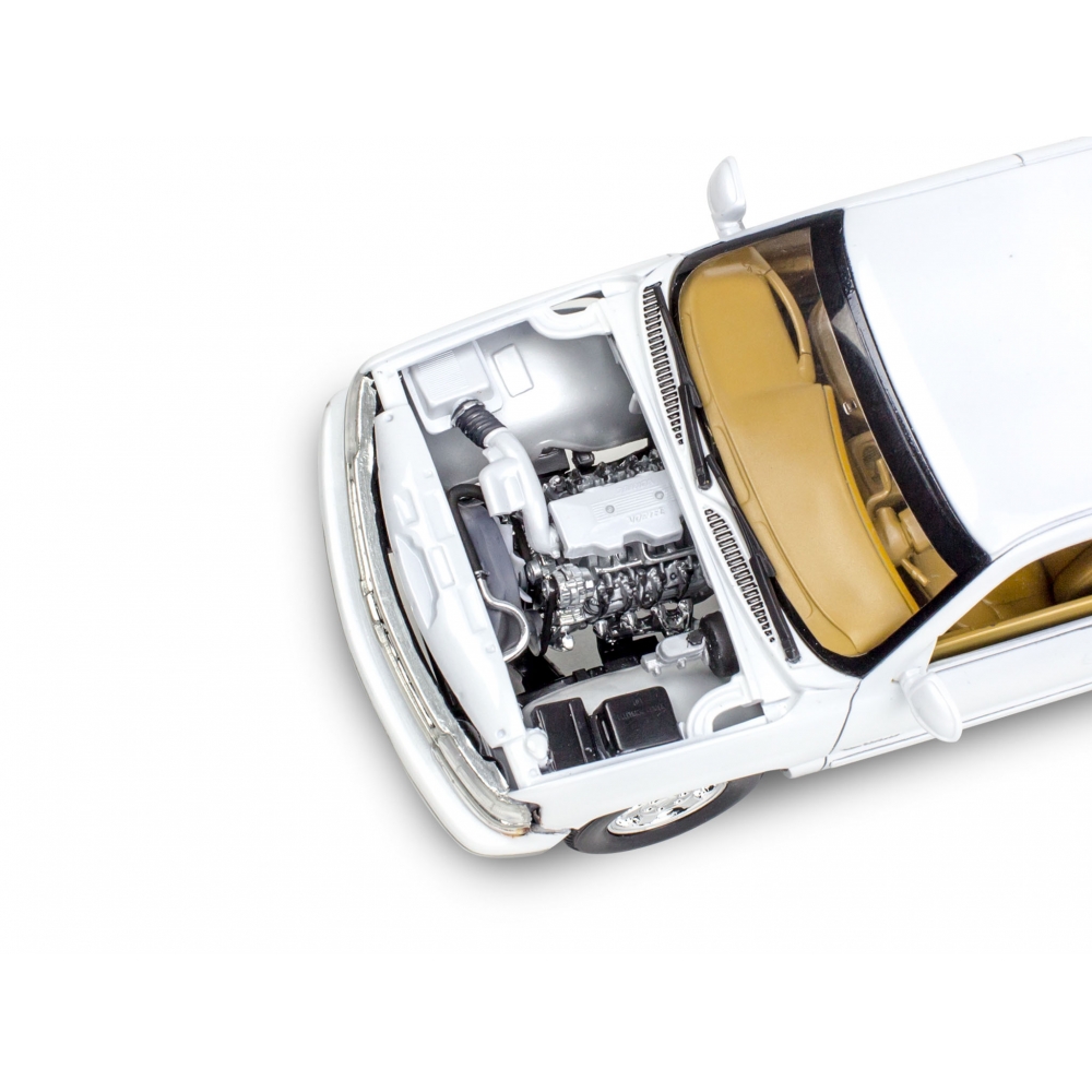 revell-liimitav-mudel-1999-chevy-silvera-1